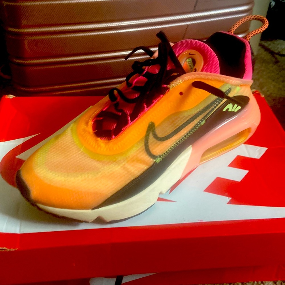 Womens Nike Air Max Plus
